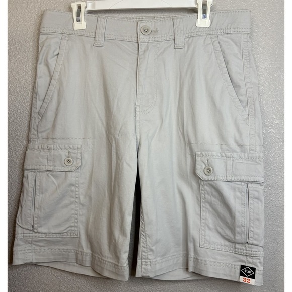 St. John's Bay Other - St. John's Bay Mens Cargo Shorts Sz 32 Power Stretch Premium Waistband NWT